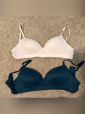 Soma White and Dark Teal Seamless Molded Swim Bikini Tops
